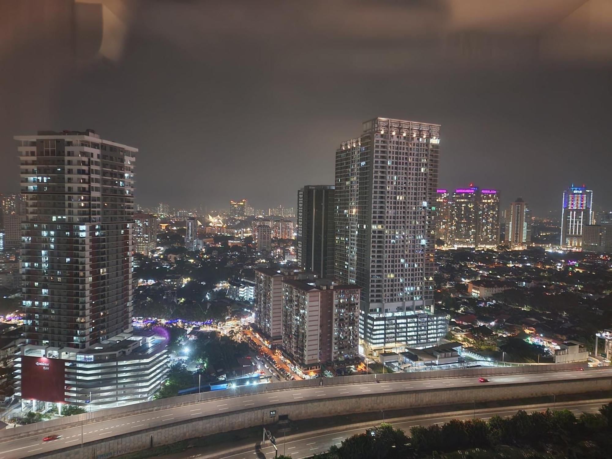 Crest Residence Kuala Lumpur Exteriör bild
